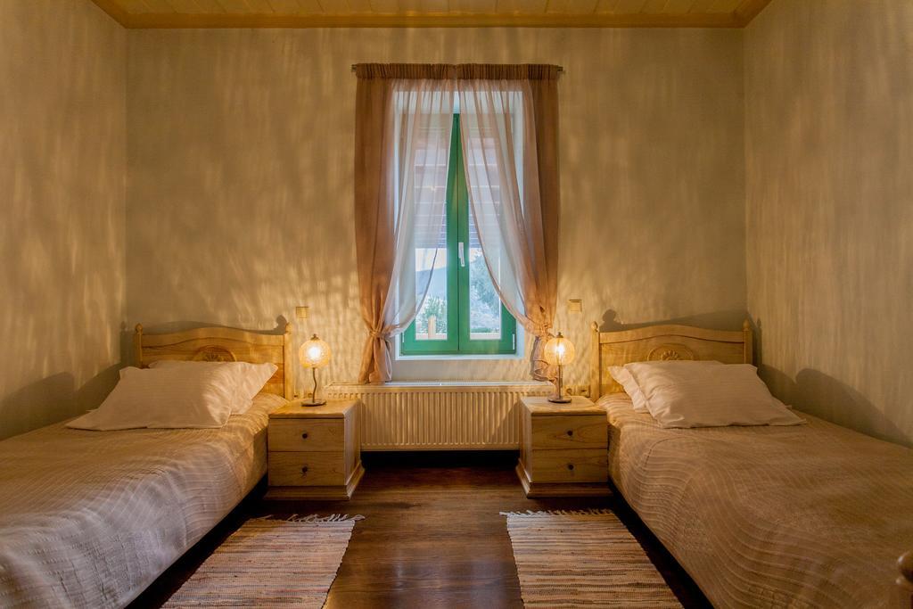 Augusta Country House Deres Luaran gambar